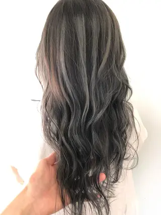 セミロング カラー ベイリコルド　アトリ 店長　宮城一真のヘアスタイル