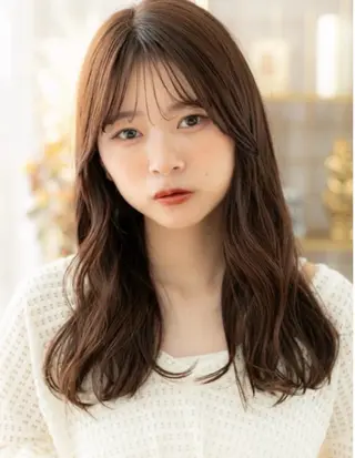 セミロング カラー 松山 彩香のヘアスタイル