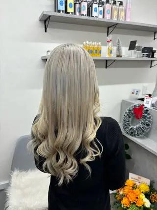 カラー 坂野 結子のヘアスタイル