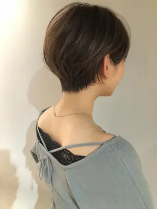 ショート カラー 上品な大人レイヤー 🍀渋谷🍀濱口敬太のヘアスタイル