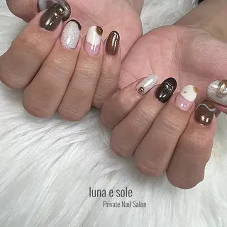 ネイル Luna e  Soleのネイルデザイン