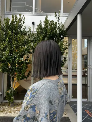 ミディアム 安藤 暁のヘアスタイル