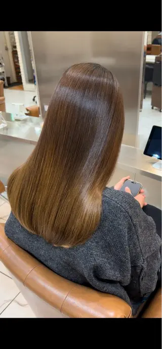 セミロング 質感カット × 清潔 感カット　Hiroのヘアスタイル