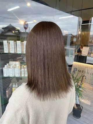 ミディアム alu yuinaのヘアスタイル