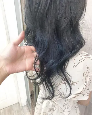 ロング カラー ☀️透明感color KURO☀️のヘアスタイル