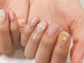 ネイル はばすみれ🎀ﾈｲﾙ 光ﾌｪｲｼｬﾙ ﾍｱのネイルデザイン