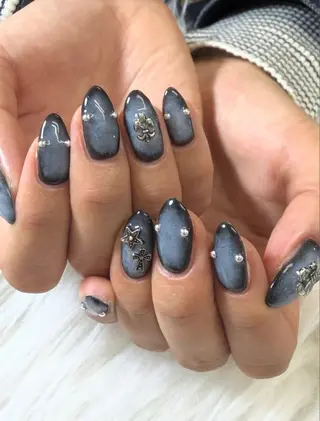 ネイル Kanako 💫のネイルデザイン