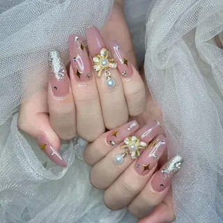 ネイル Queens ひなのネイルデザイン