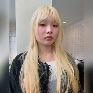 ロング カラー ムード造るハイトーン ケアブリーチ/ユウキのヘアスタイル