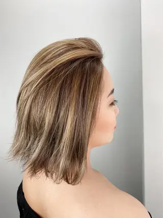 ミディアム カラー ヘアアレンジ 🧡可愛い色落ち🧡 ハイトーン特化🧡のヘアスタイル