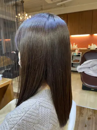ミディアム 山木 裕子のヘアスタイル