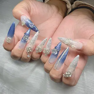 ネイル Lee Nailsのネイルデザイン