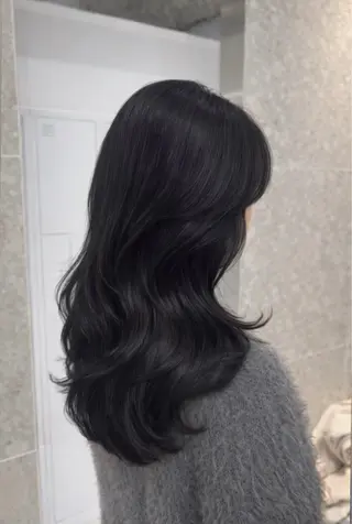 セミロング カラー 艶カラー/レイヤー️ miku♡のヘアスタイル