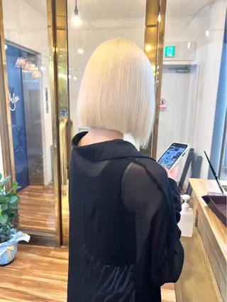 カラー yuu /N° 大分中央町店のヘアスタイル