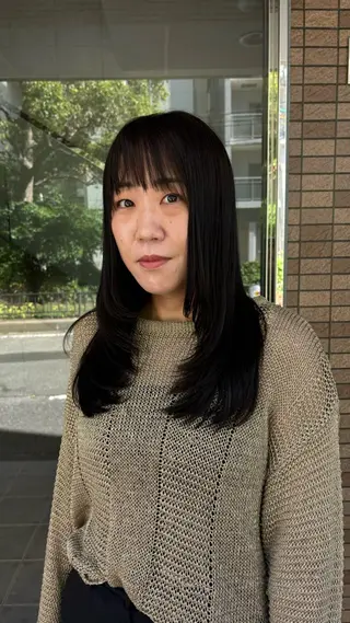 ロング 井本 早紀のヘアスタイル