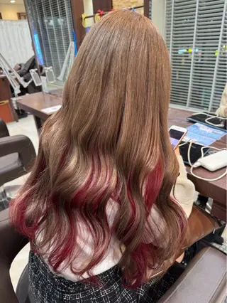 カラー ハイトーンカラー／ Akari ₊˚✧のヘアスタイル