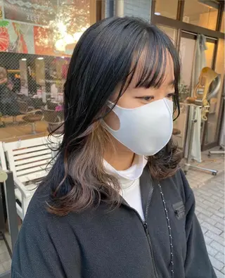 セミロング カラー ワンカールで盛れる レイヤー🎀Macoのヘアスタイル