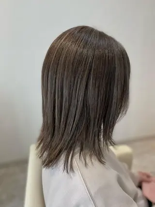 セミロング カラー 酸性ストレート/ブリ ーチなしWカラー河本のヘアスタイル