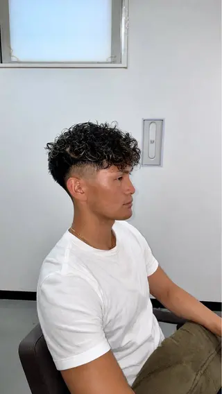 カラー パーマ メンズ 小礒 幸輝のヘアスタイル