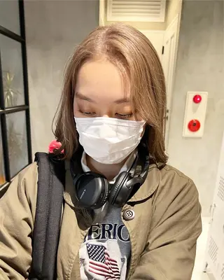 セミロング カラー パーマ ヘアアレンジ メンズ キッズ ネイル マツエク・マツパ アイブロウ ショートヘア原宿 fifth コシのヘアスタイル