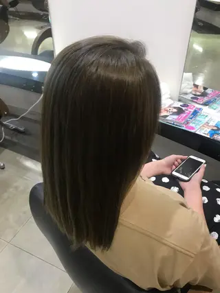 セミロング カラー ヘアアレンジ 烏山 達也のヘアスタイル