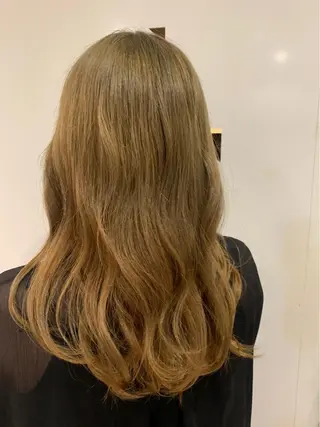 ロング 近藤 若菜のヘアスタイル