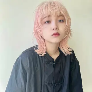 カラー 💥ウルフカット デザインあんな💥のヘアスタイル