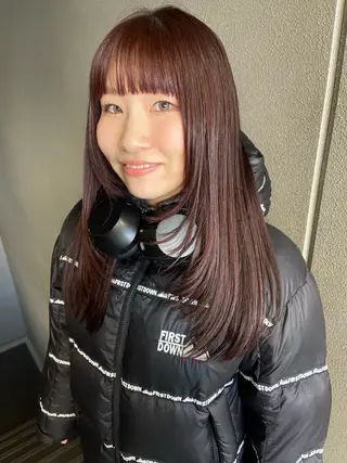 ロング カラー 💓パーマ，💗 レイヤーカットのヘアスタイル