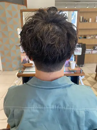 カラー パーマ ヘアアレンジ メンズ メンズパーマの巨匠 鈴木純のヘアスタイル