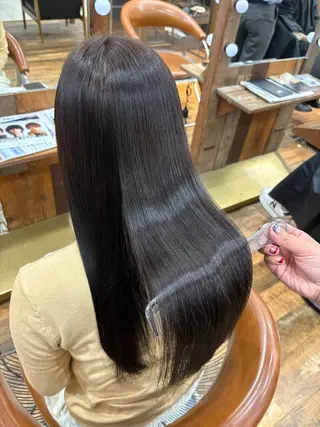 カラー レナ┊︎髪質改善 ┊︎シルクストレートのヘアスタイル