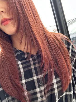 ロング 高橋 朝露のヘアスタイル