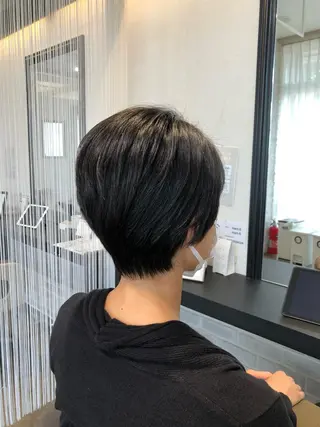 ショート 若泉 真梨のヘアスタイル