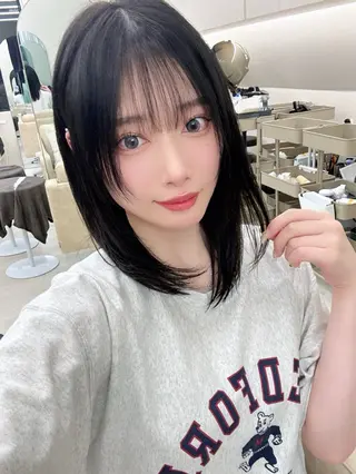 ミディアム カラー i.+OSAKA所属・【大阪】縮毛矯正×ハ イトーン✨のヘアスタイル