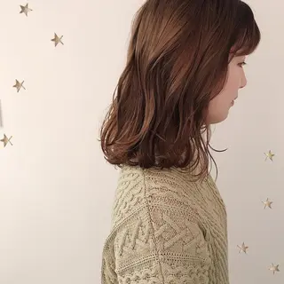 ミディアム 市川 千夏のヘアスタイル