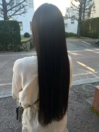 ロング ハイライト特化小澤 奈津美のヘアスタイル