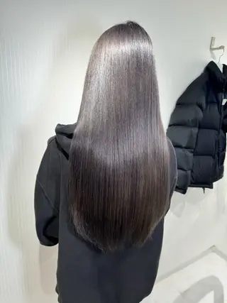 【Diar】オーナー アキヨシケンタのヘアスタイル