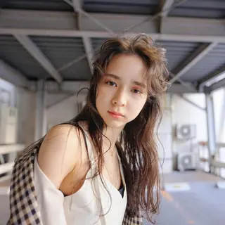 セミロング カラー パーマ newi grande 横浜店のヘアスタイル