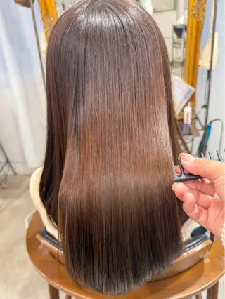 ロング SALOWIN 表参道FLAT店所属・トップスタイリスト澤 奈緒美のヘアスタイル