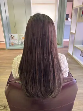 ロング 岡本 紗依のヘアスタイル