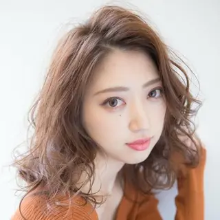 カラー ミディアム タナカ *歴10年以上*のヘアスタイル