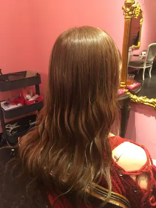 ロング カラー 門岡 ひかるのヘアスタイル