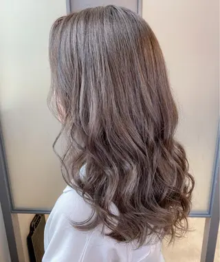 セミロング カラー 【透明感、艶髪】西村 有司のヘアスタイル