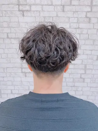ショート カラー パーマ メンズ ブリーチなし艶カラー 東家のヘアスタイル