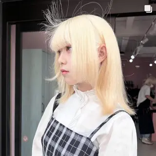 セミロング カラー ❄️💛エクステ ブリーチ❄️yukiのヘアスタイル