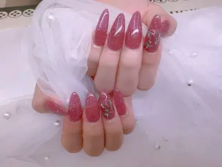 ネイル UMI ネイルサロン新宿🎀のネイルデザイン