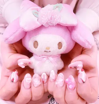 ネイル はぴねす所属・横浜 美夢のネイルデザイン