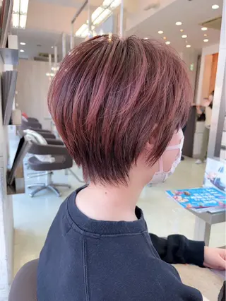 ショート カラー 新井優馬｜縮毛矯正/ 地毛風ストレートのヘアスタイル