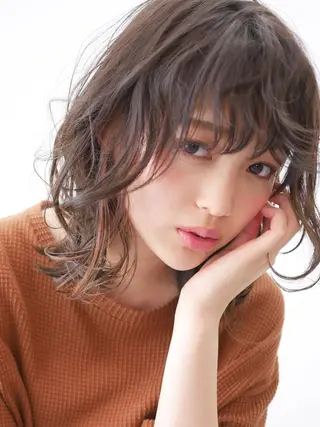 ショート カラー 戸村 世奈のヘアスタイル