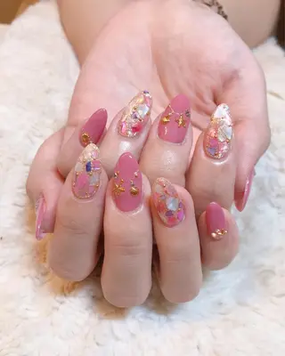 ネイル 東 千夏のネイルデザイン