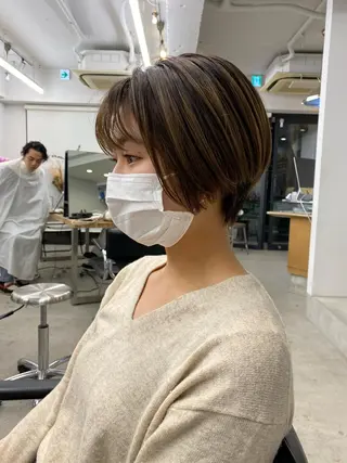 ショート カラー Flamme Annaのヘアスタイル